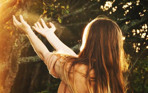 随着大学地域的不同,我们都几乎消失在彼此的世界