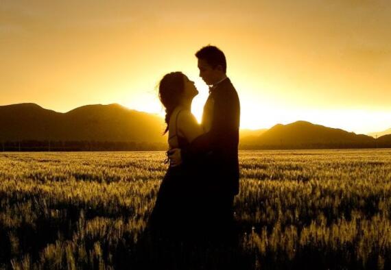 ��һ�Σ�����ͣ�����ſڵ���һ����