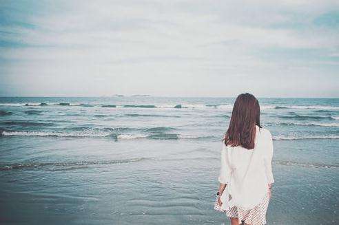 �������ٿ�һ�ۣ����������ػ�ͷ