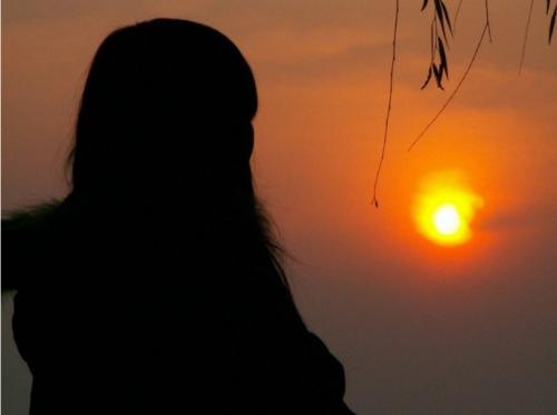 ��Ϸ����˱����۾����ǻ�ǹ��װ���Ļ���