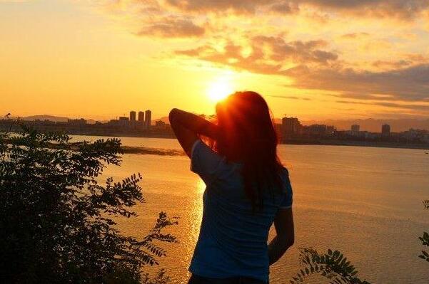 ���Ƕ���Խ��Խ�ã���ɳ���Խ��Խ�õ�