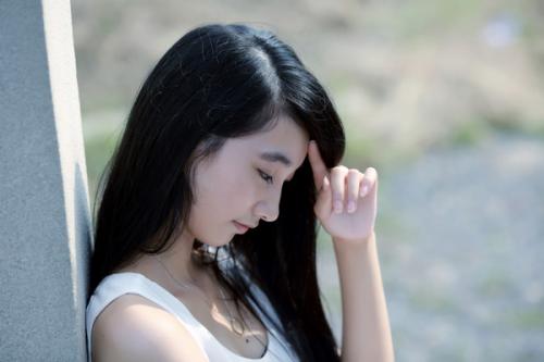 �칫����ԱС����Сϼһ���칫�Ҿ�˵��������