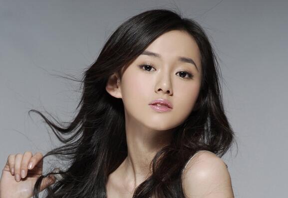 ��֮�����Ӳ����뿪��ĸ