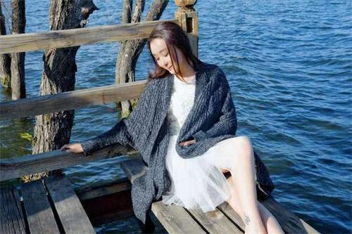 在梦里和一个美少年同床共枕