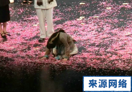 ��л���¹򡿰����һ�Դл�ȷɻ����� �¹��Ǹ