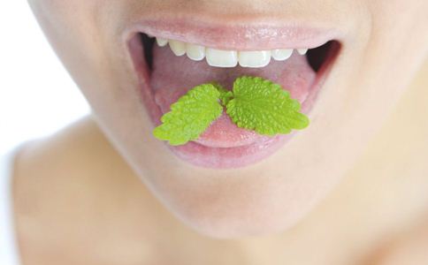 ���ѳ��������� ��Ů��ӵ�кü���