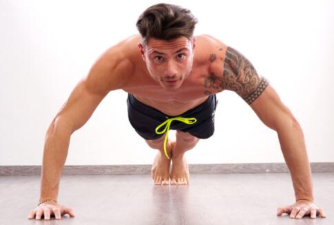 �����İ˴�����