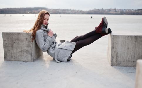 �¾�����λ��� Ů���ǿ���������