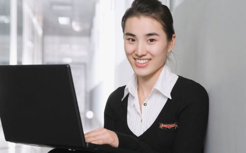 �����Ů�񡱷�����Ů������ �������鲻Զ