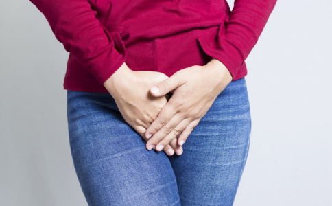 �������к�ɫ����������ô���� �����ڳ�Ѫ��ͬ����