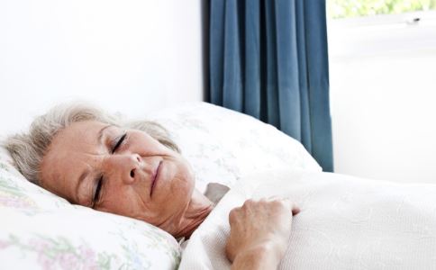 ���˶�Զ�������ЩΣ��