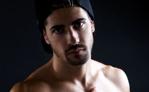 ���˱�ҹ С�İ���8��Σ��