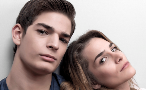 �ƹ�����΢�����������Ѳ���һ��Ů��  Ŀǰ�Ѵ���Ů�ؼ�(ͼ)