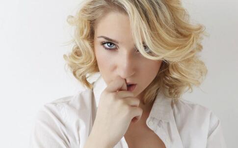 Ů�Է�ɫ������ô�� �Ƽ���ɫ����ʳ�Ʒ�