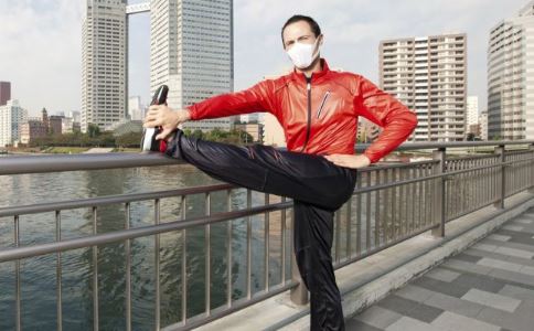 �����ϰ������˾���