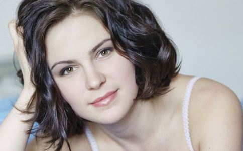 �캣��09���Ů�������ع� �����������ݣ�ͼ��