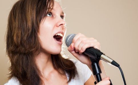 �캣��09���Ů�������ع� �����������ݣ�ͼ��