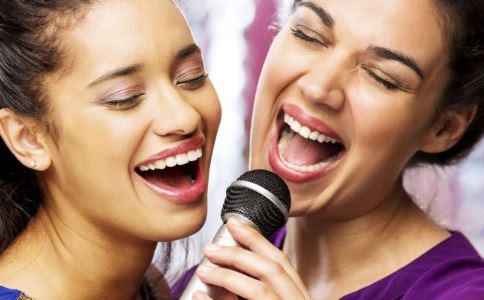 �캣��09���Ů�������ع� �����������ݣ�ͼ��