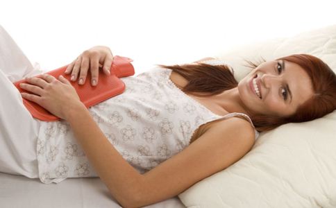 Ů�Գ���ҹΣ���� Ů�˰�ҹҪ����Щʳ��