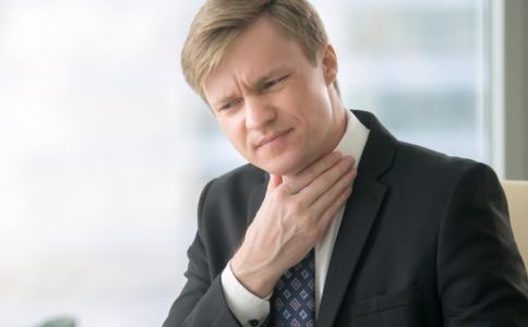 ������Ӿ����ж�����