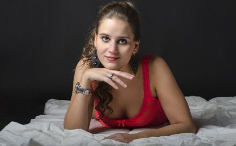 Ů�Զ���ƶѪ��ʲô�� ����ʳ���ܰ���