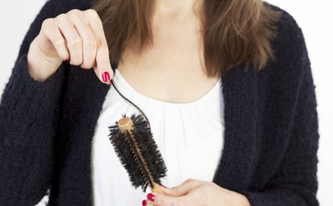 ��������Щ�������� Ů����α�ů