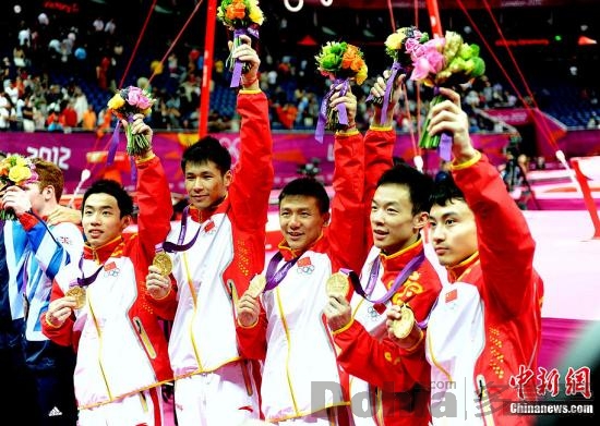 �׶ذ��˻����˲�䣨��ͼ��