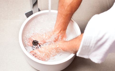 ��ԡ�ô��� ��ǿ���ʷ�������˥��