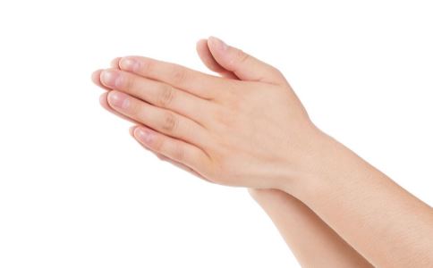 ÊÖ²¿´Ö²ÚÔõô°ì 8Õл¹ÄãϸÄÛË«ÊÖ