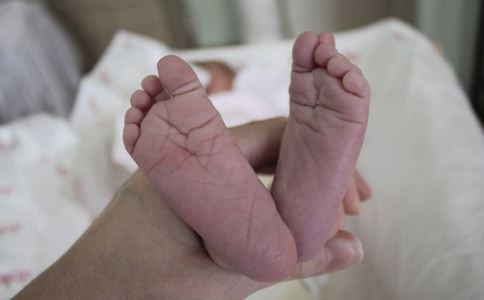 ����ٲ�ȫ���Ľŵ�����