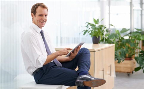 ���˳��ζ����� ������������