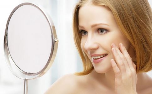 �������ȡ�����Ů�������һ��һǧԪ