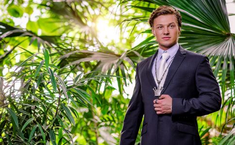 ���˳��ؼ��ʣ�С���˺���������