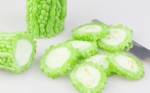 �����ַ������ļ�С�ˣ�