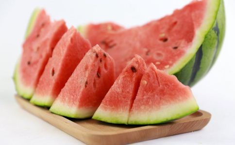 夏季哪些人不宜吃西瓜?