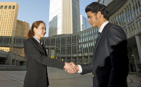 Ԭ��͸��װ����󽹵� 2011����������˲��