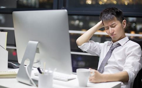 午休趴桌睡易得6种病