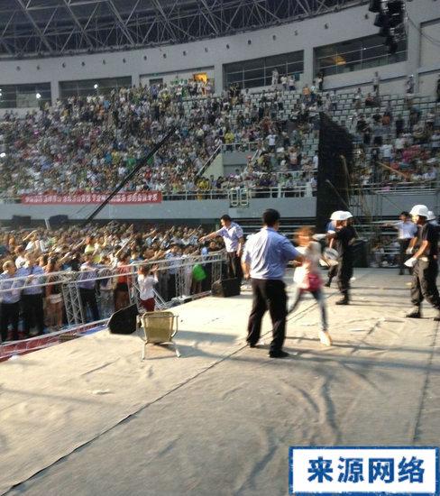 �������������ݳ��ᱻ�ң������������������ݳ���볡�ж�