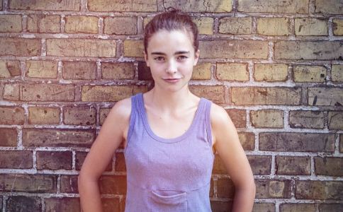 ���Ը����㡱ĪС�� ��ɫ��V��������޵�Ӱ��