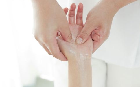 �����»������ס�Ϊ�������õ�Ů������