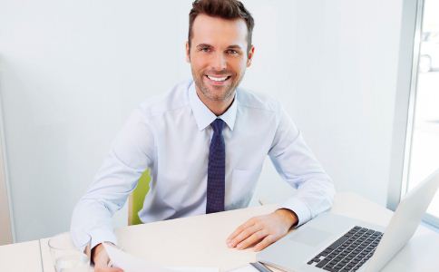 ��Ա�ռ���ɫ��СŮ��Ա ���������ع⣨ͼ��