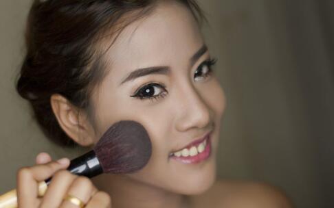 ��Ӣ��������Ѭױ ���ޱ���