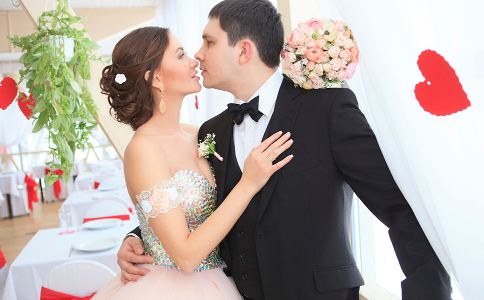 �����ʵı��з�ʽ���а�