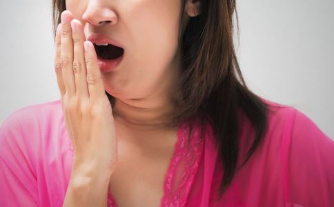 �¾����������ڳ����� Ů�Ը���ô��ź�