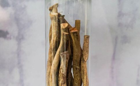 �����в�ҩ��ţϥ�Ĺ�Ч