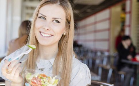 Ů�˶����Щʳ���������к�