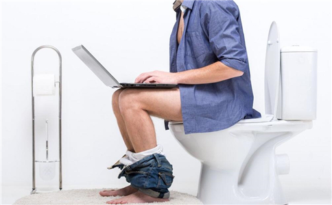 生活养生:最佳排便时间几点