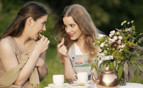 ���쳤�پۻ���ʳ�ľŴ�ע��