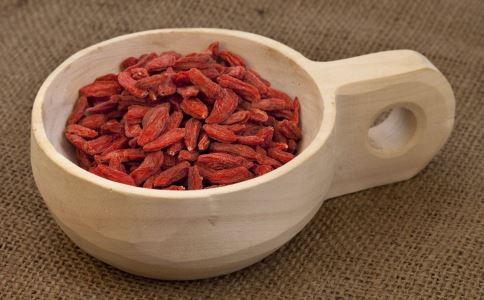 Ů�˲���Ѫ��ʲô�� �Ƽ�����ʳ��