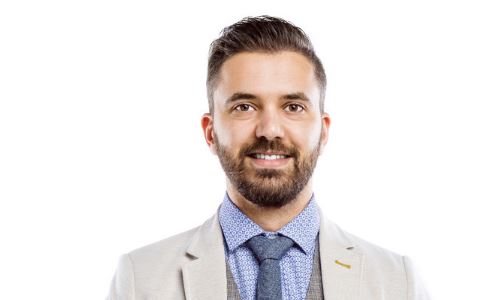 �����ŵ����˸��׳��٣��������³�����